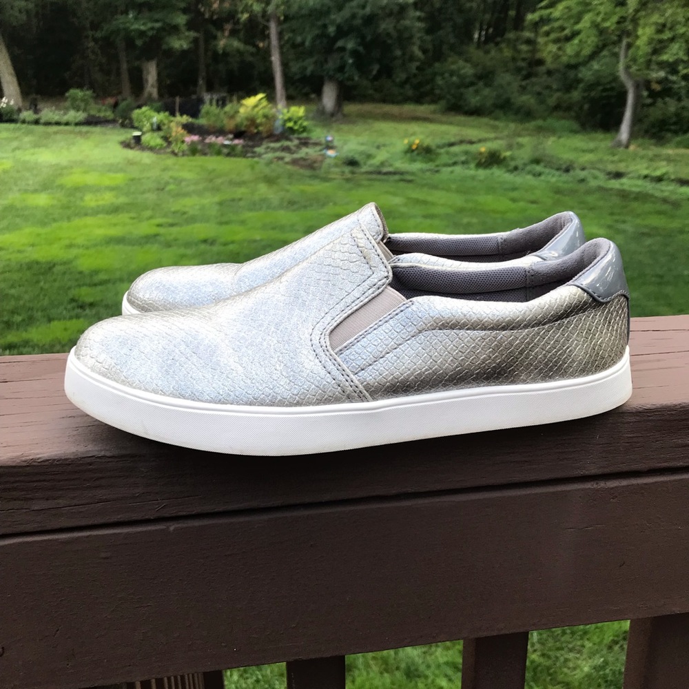 Dr. Scholls loafers ❤️ Host Pick❤️
